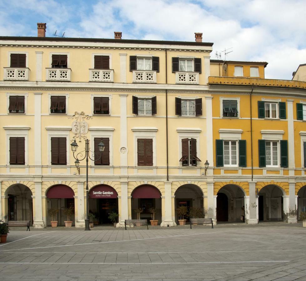 Sarzana'S Rooms المظهر الخارجي الصورة